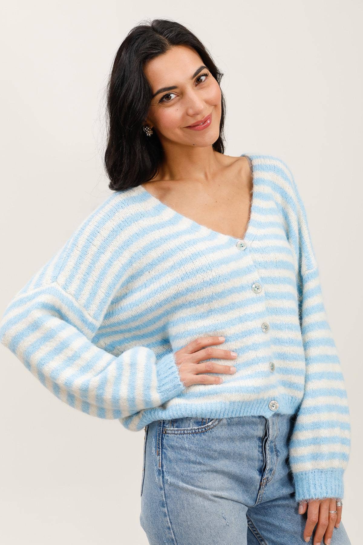 Isemarkt Cardigan hellblau / weiß