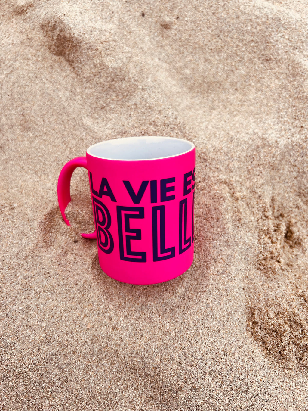Tasse LA VIE EST BELLE - neon pink